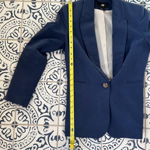 H&M Women’s Blue Blazer - Picture 6 of 6